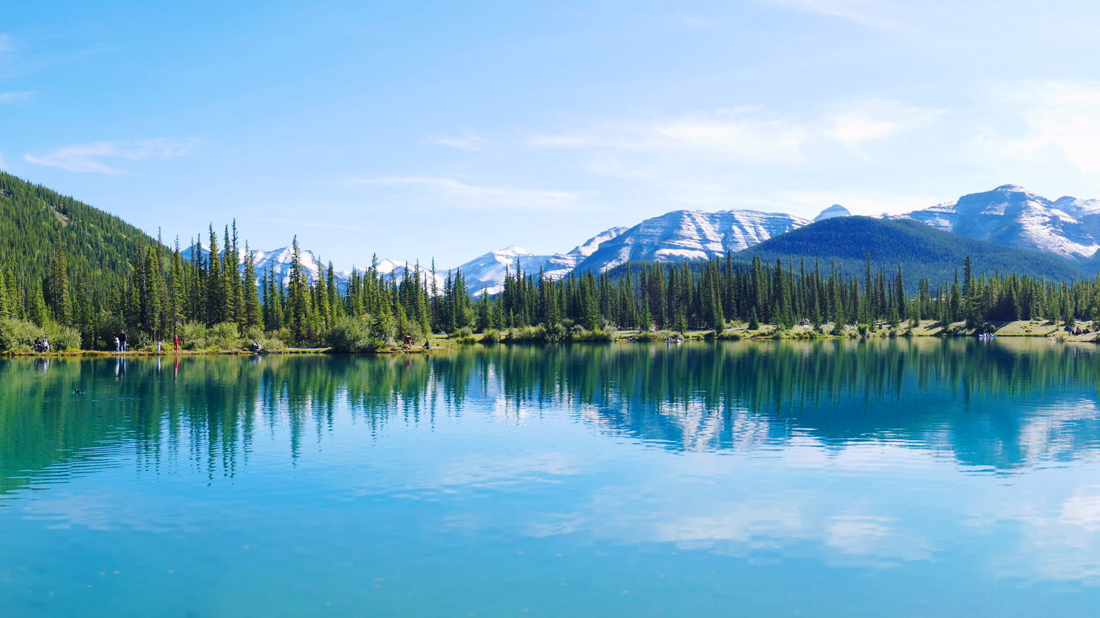 Long Term Care Alberta, image of Mountains in Alberta, Canada